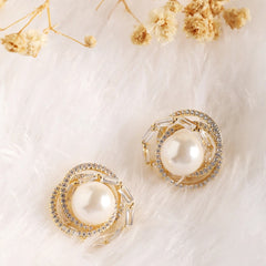Nira Pearl Earrings