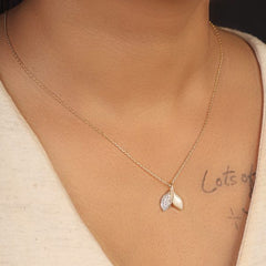 Fin Diamond Pendant-Gold