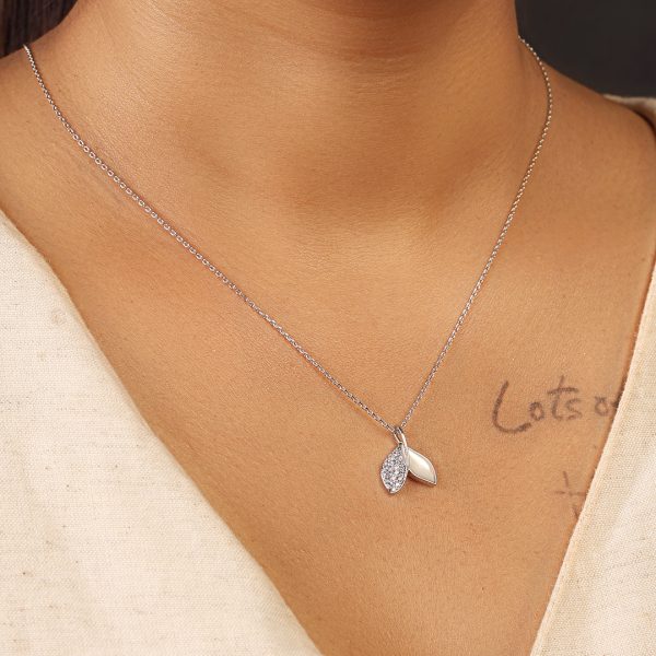 Fin Diamond Pendant-Silver