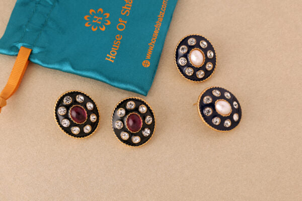 Lyra Oval Earrings