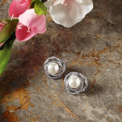 Nira Pearl Earrings