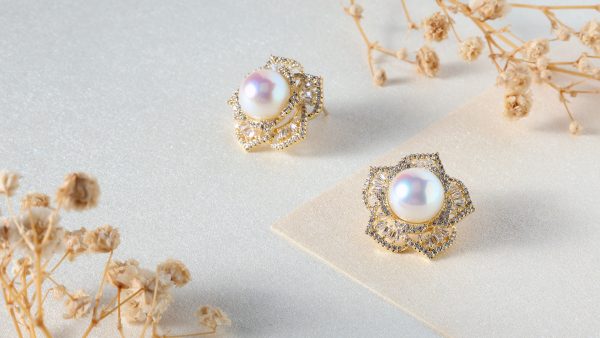 Noor Pearl Earrings Gold
