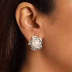 Rida Pearl Flower Earrings- Rose Gold