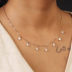 Twinkling Star Chain Pendant-Gold