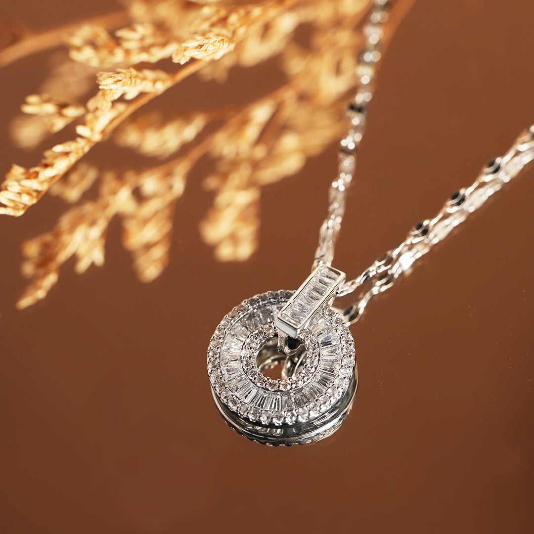 Zinovia Round Pendant Silver